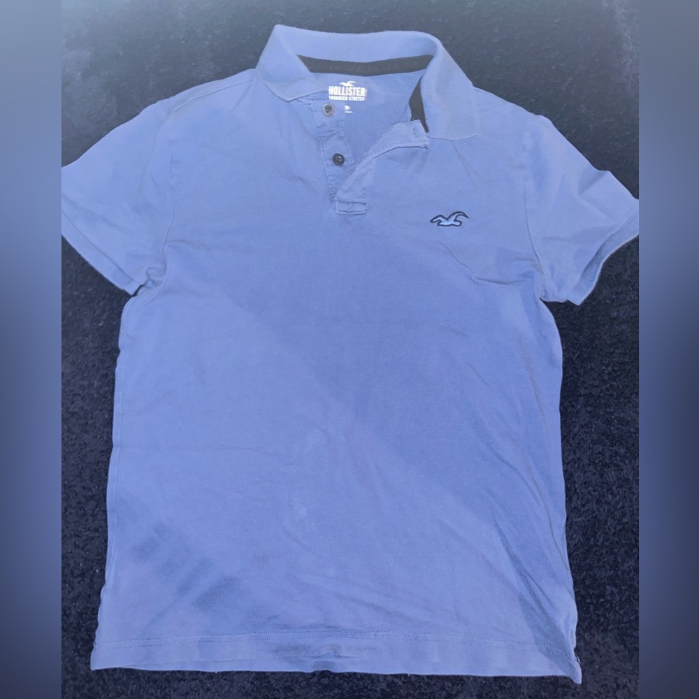 Hollister Men's Light Blue Polo Shirt